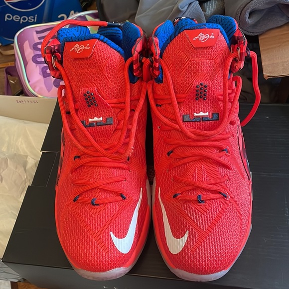 Lebron XII - Picture 4 of 4
